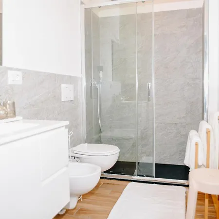 公寓 Lora Roses 2, Free Private Parking, Self Check-in 科莫