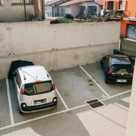 Lora Roses 2, Free Private Parking, Self Check-in 公寓 科莫